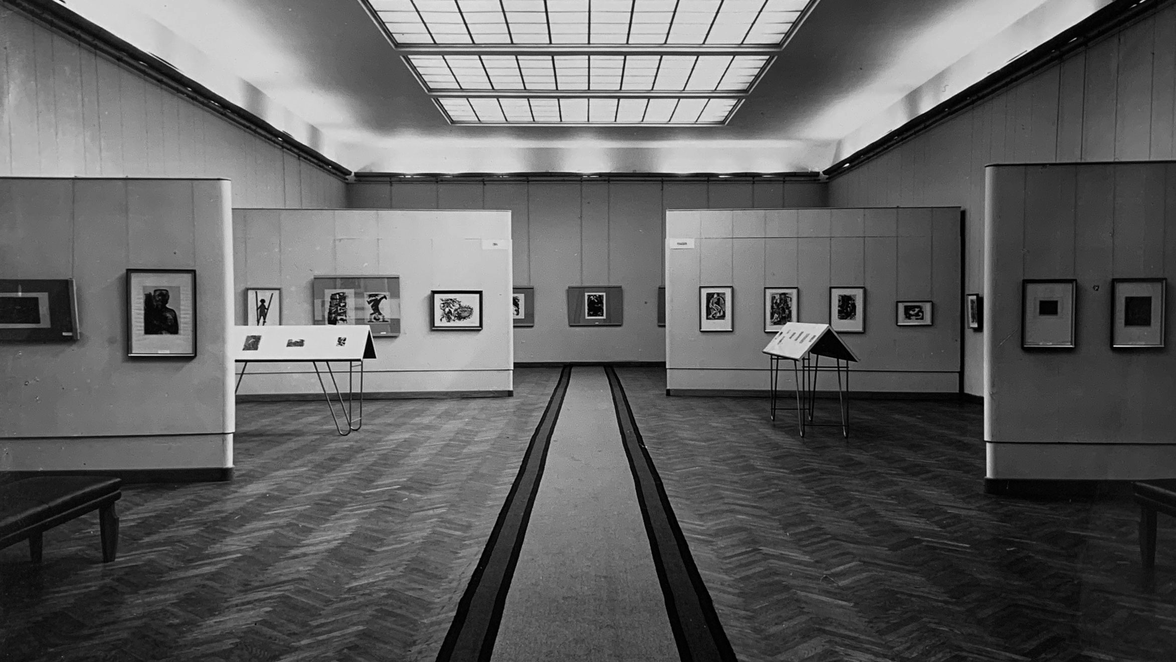 A black and white photograph of the first exhibition of Xylon at Moderna galerija in Ljubljana, February–March 1954.